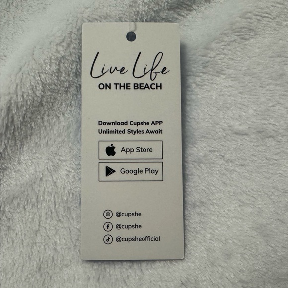 Boho Shell Stitch Halter Bikini Top & Cheeky Bottoms Set Size M - Picture 9 of 13